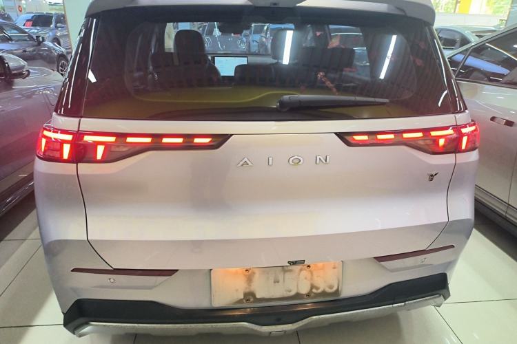 Used AION Y 2022 70 Tech Edition Lithium Iron Phosphate