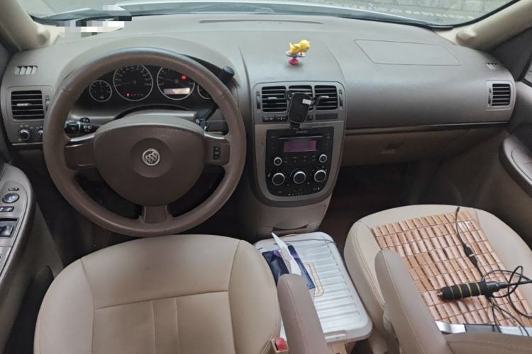 Used Buick GL8 2012 2.4L BASE Comfort Edition
