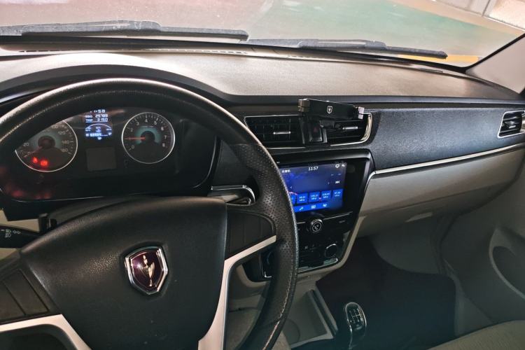 Used Jinbei New Hiace S 2023 1.5L Wealth Edition Van 2/5-Seater Non-Air-Conditioned Version SWC15M
