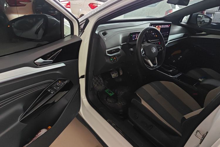 Used Volkswagen ID.4 CROZZ 2024 Pure Edition Limited Edition Driver Seat