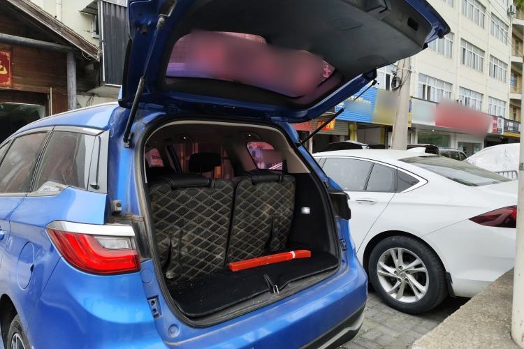 Used BYD Song MAX 2017 1.5T Automatic Smart Connect Elite 7-Seater
