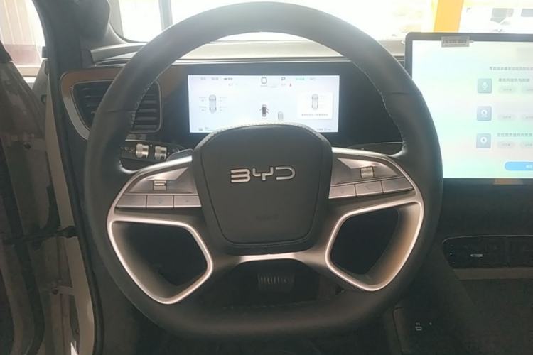Used BYD Sealion 06 New Energy 2025 Model EV 605 Navigation Pro Edition Steering Wheel