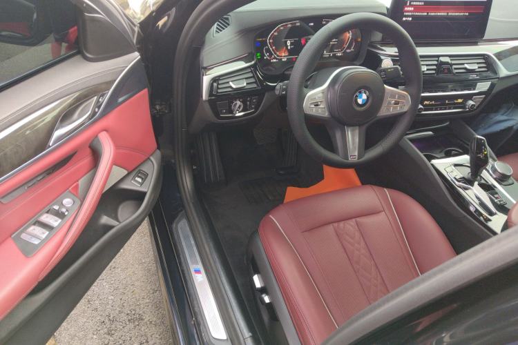 Used BMW 5 Series 2022 Second Facelift 525Li M Sport Package Driver Seat