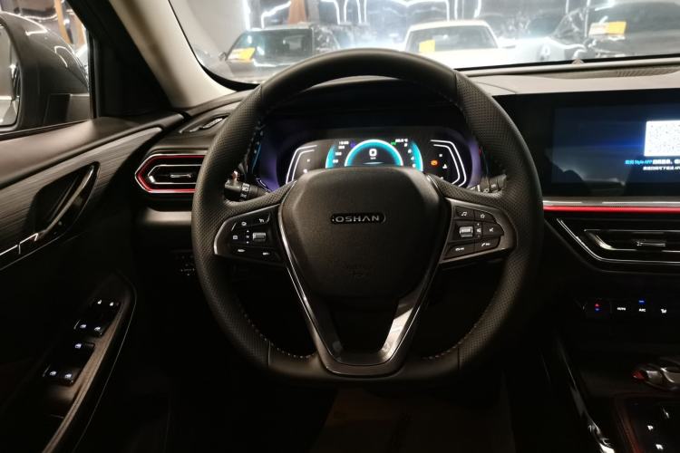 Used Oshan X5 2021 1.5T DCT Flagship Edition
