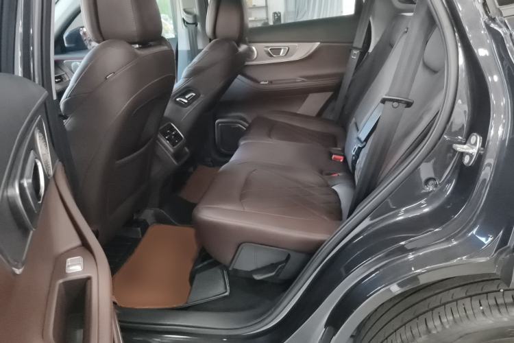 Used Chery Tiggo 8 PLUS 2024 Champion Edition 290TGDI DCT Deluxe Version 5-Seater