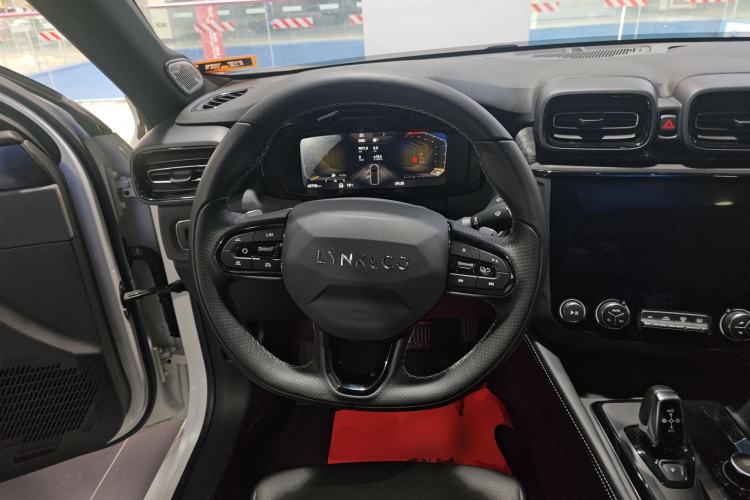 Used Lynk & Co 03 2022 2.0TD DCT JingPro
