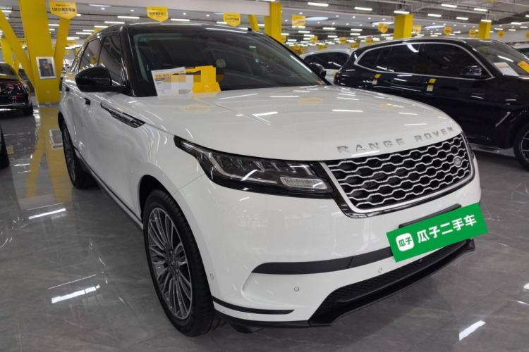 Used Land Rover Range Velar 2022 250 PS Front Right 45 Deg