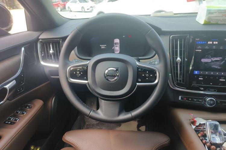 Used Volvo S90 2024 B5 Zhiyuan Luxury Edition