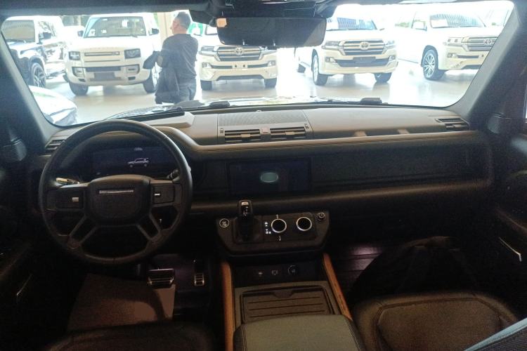 Used Land Rover Defender 2020 110 P400 X
