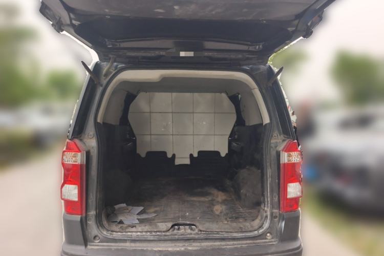 Used CHANGAN OSHAN X70A 
