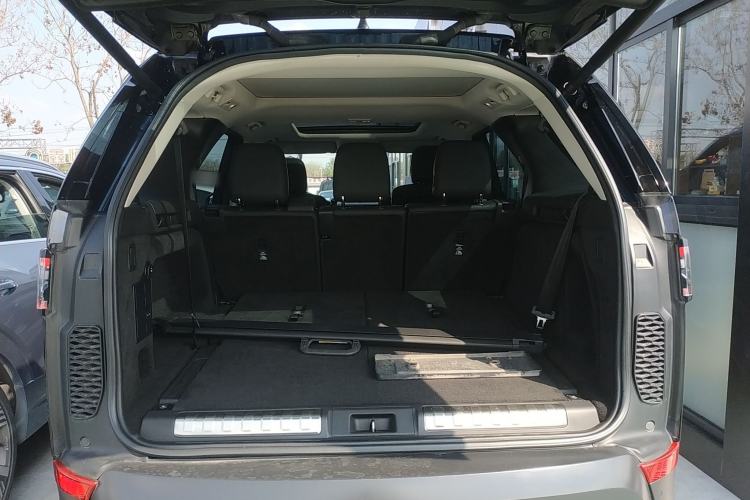 Used Land Rover Discovery 2017 3.0 SC V6 SE