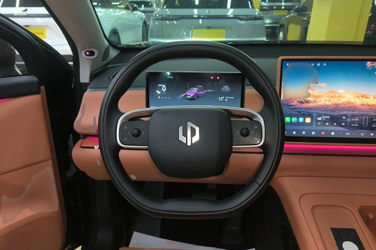 Used Leapmotor C16 2024 Range-Extended 200 Luxury Edition Steering Wheel