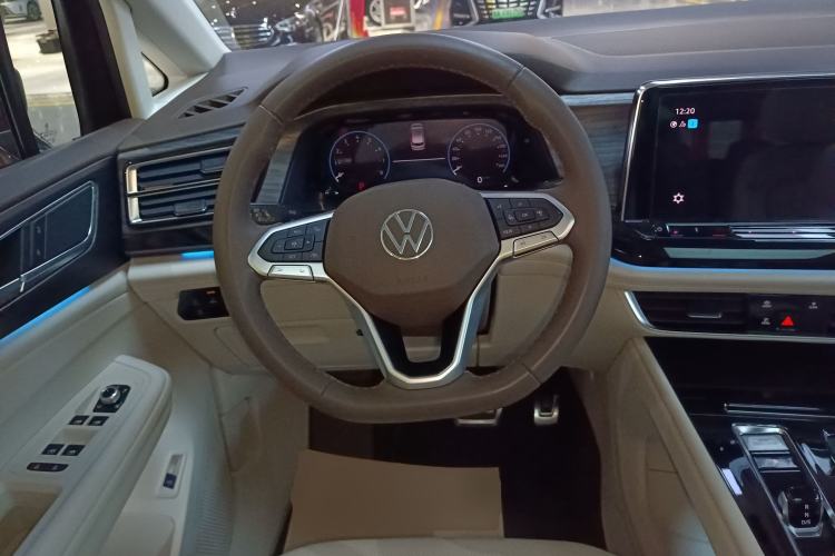 Used Volkswagen Viloran 2022 380TSI Prestige Edition