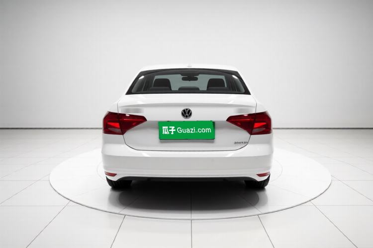 Used Volkswagen Jetta 2017 1.4L Manual Fashion Edition