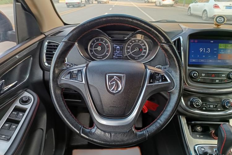 Used Baojun 560 2016 1.8L iAMT Luxury Model