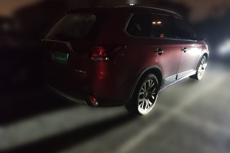 Used Mitsubishi Outlander 2018 2.4L 4x4 Elite Edition 5 Seats