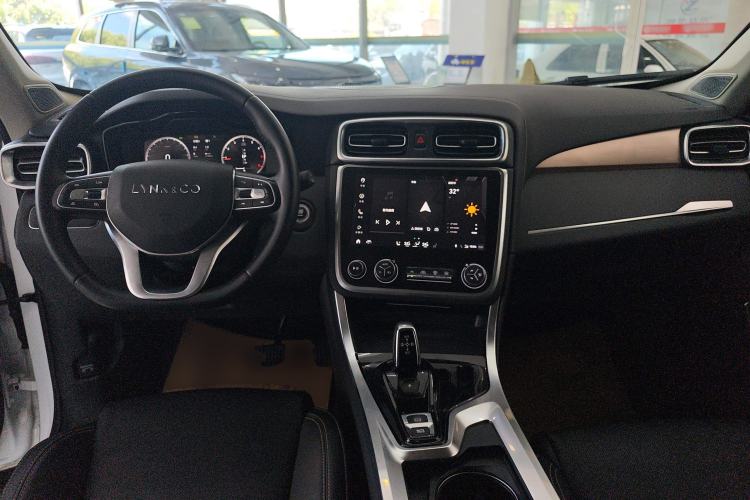 Used Lynk & Co 01 2019 2.0T Two-Wheel-Drive Pro Version China VI Standard