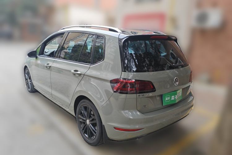 Used Volkswagen Golf Sportsvan 2016 280TSI Automatic Luxury Model Rear Left 45 Deg