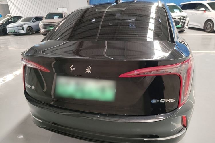 Used Hongqi E-QM5 2022 431 km Charge & Enjoy Edition
