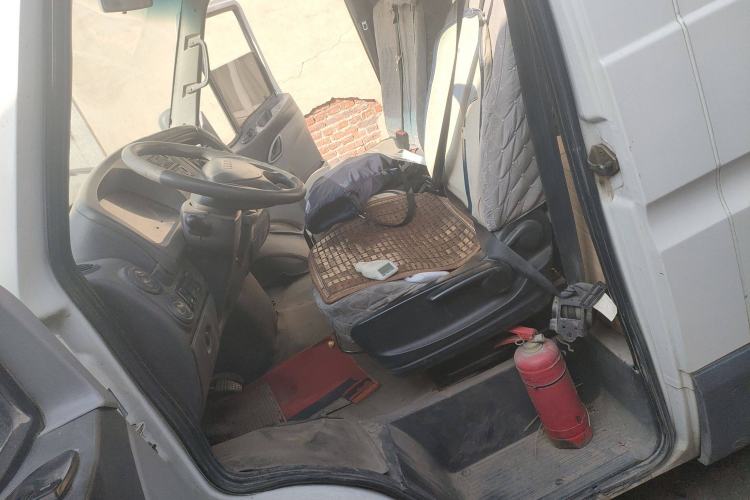 Used Iveco Power Daily 2017 2.5T Classic A37 High-Roof 7-Seater Passenger Van 47Z5