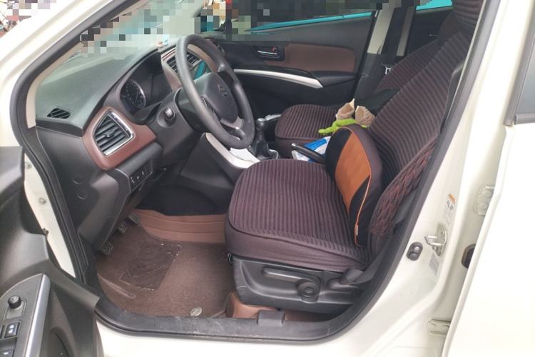 Used Suzuki Vitara S-Cross 2017 1.6L Manual Two-Wheel Drive Urban Fashion Model