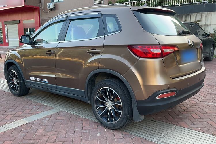 Used FAW Senya R7 2016 1.6L Manual Luxury Model
