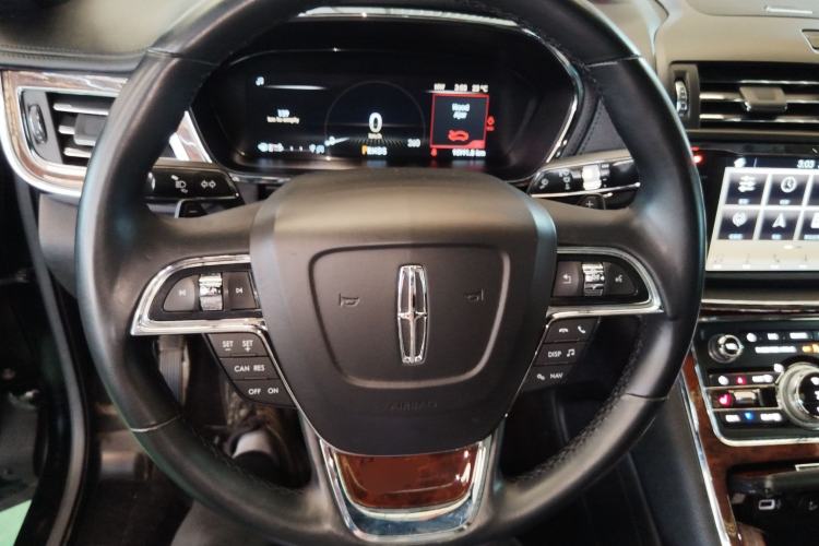 Used Lincoln Continental 2018 2.0T Two-Wheel Drive Deluxe Edition
