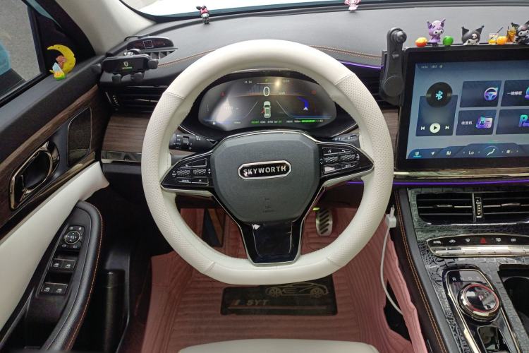 Used Skyworth HT-i 2022 1.5L PHEV 205KM ZhiXing Edition Plus
