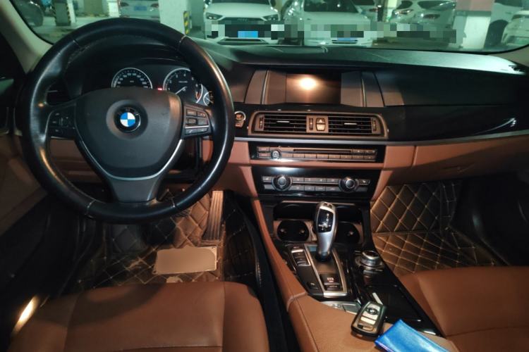 Used BMW 5 Series 2017 520Li Elegant Edition
