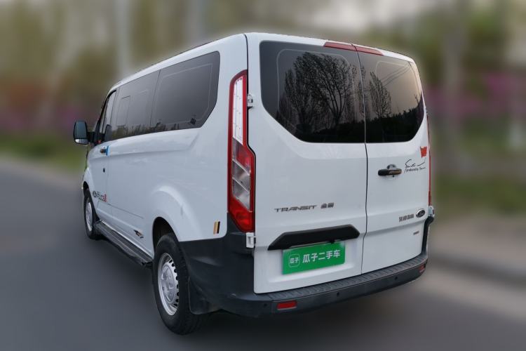 Used Ford Transit 2017 2.0T Diesel Multi-Purpose Commercial Vehicle Short Wheelbase Low Roof China V Standard
