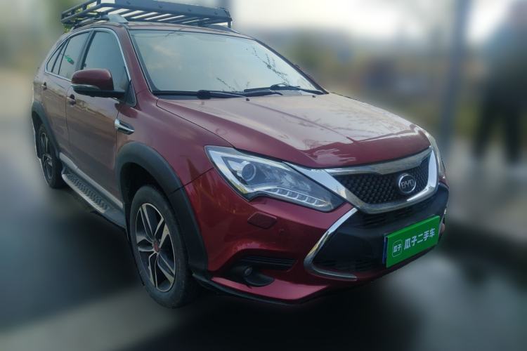 Used BYD Tang New Energy 2015 2.0T Four-Wheel-Drive Flagship Model
