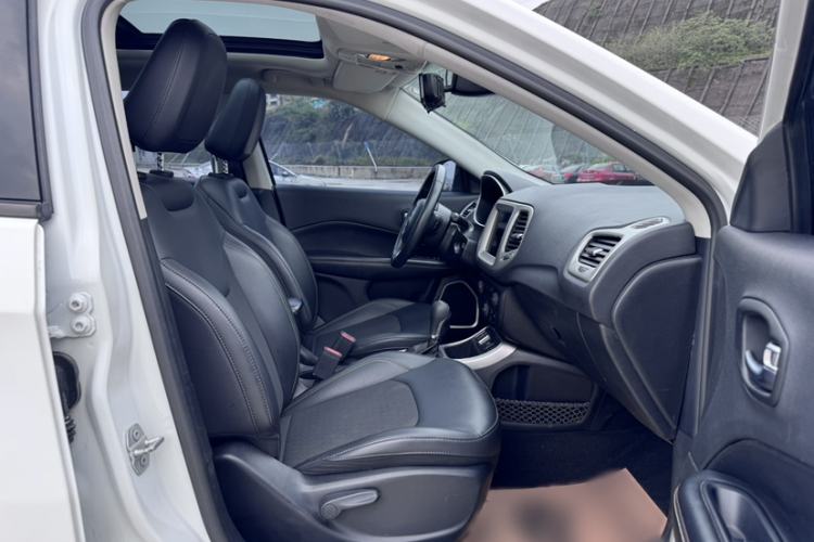 Used Jeep Compass 2020 220T Automatic Leading Edition