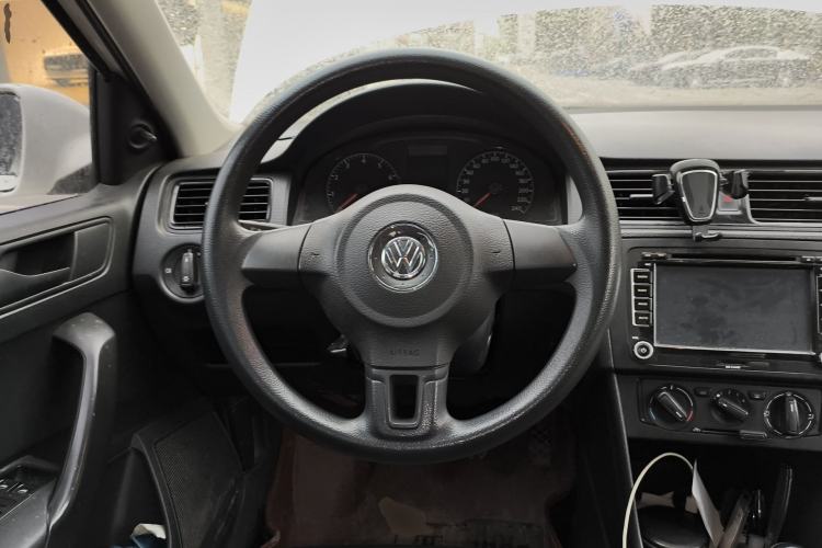 Used Volkswagen Santana 2013 1.6L Manual Fashion Edition