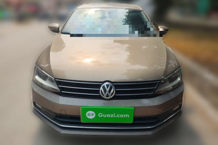 Used Volkswagen Sagitar 2015 1.6L Manual Comfort Model Front