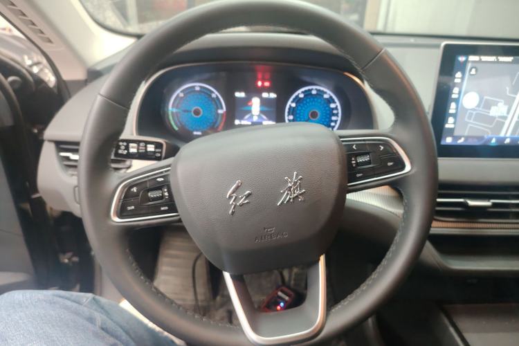 Used Hongqi E-QM5 2022 431 km Charge & Enjoy Edition