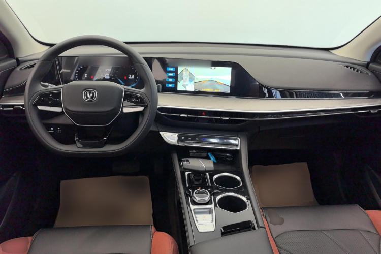 Used Changan Eado 2023 Changan Edition PLUS Blue Whale NE 1.4T GDI DCT Prestige Version
