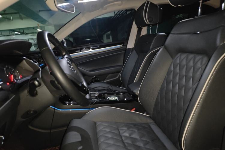 Used Volkswagen Phideon 2019 380TSI Two-Wheel Drive Flagship Version China VI Standard
