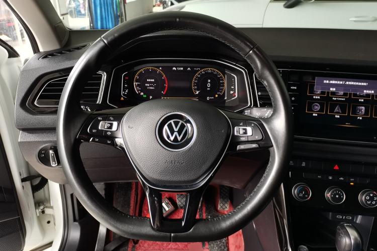 Used Volkswagen T-ROC 2021 280TSI DSG Two-Wheel Drive Comfort Connect Edition