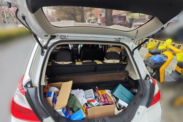 Used Venucia R50X 2013 1.6L Automatic Version with Beidou Navigation