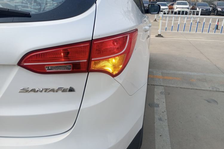 Used Hyundai Santa Fe 2013 2.4L Automatic 2WD Comfort Edition