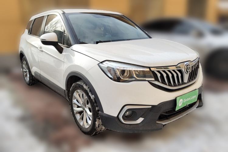 Used Brilliance V3 2017 1.5L Automatic Smart Version Front Right 45 Deg