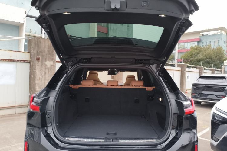 Used Nio ES6 2022 75 kWh Sport Edition Trunk