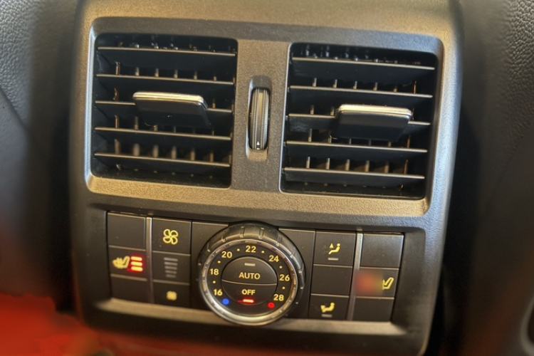 Used BAIC Off-Road BJ90 2021 4.0T Prestige Edition Interior 6