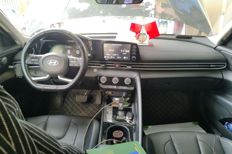 Used Hyundai Elantra 2023 1.5L CVT GLX Elite Edition
