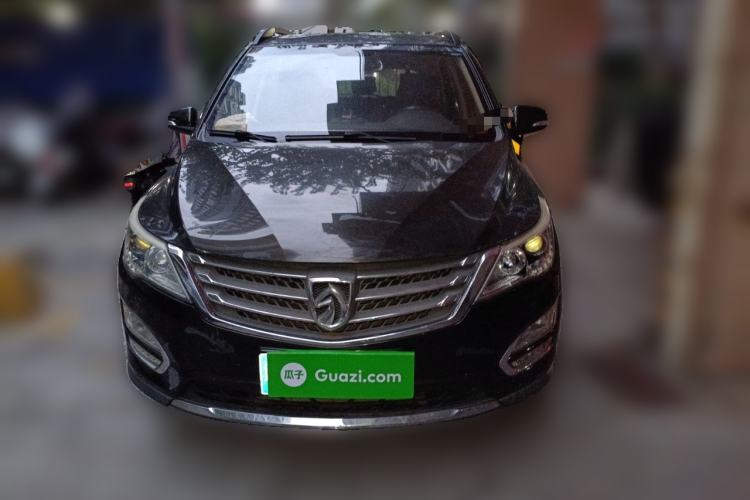 Used Baojun 560 2015 1.8L manual luxury version
