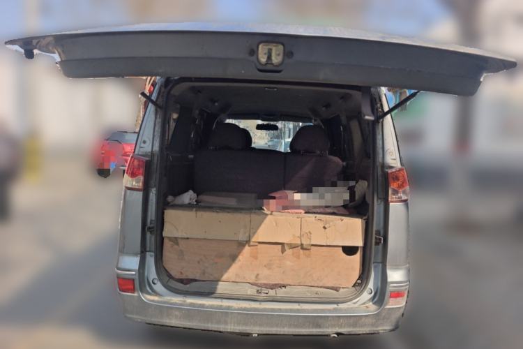 Used Dongfeng Shuaike 2011 1.6L Manual Comfort 7-Seater
