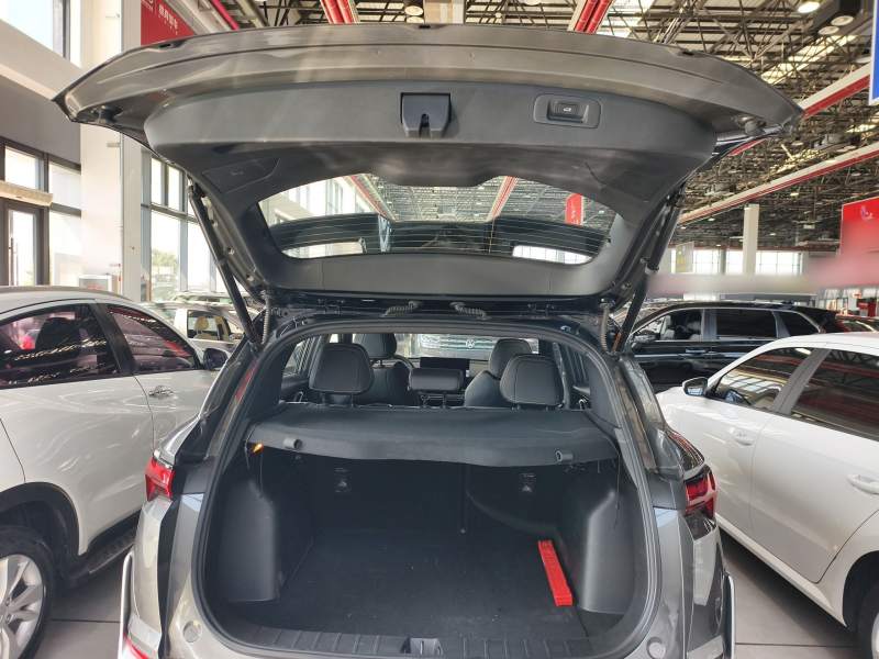 Used Geely Auto Coolray 2025 Bin Yue L 1.5T DCT Starlight Edition — 9
