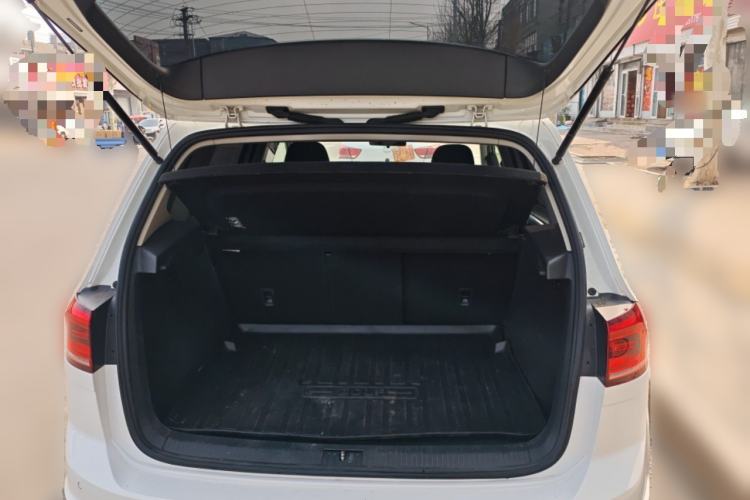 Used Volkswagen Golf Sportsvan 2016 230TSI Automatic Trend Edition Trunk