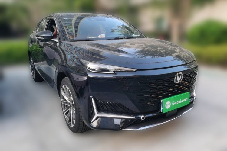 Used Changan UNI-K 2024 2.0T Two-Wheel Drive Enjoyment Version
