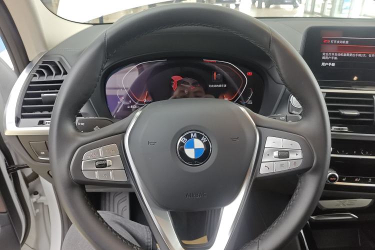 Used BMW X3 2020 xDrive25i Luxury Package Steering Wheel